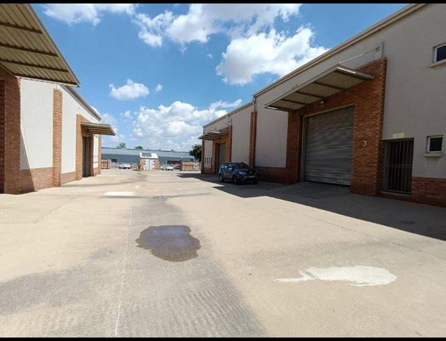 INDUSTRIAL PROPERTY TO RENT IN STORMILL